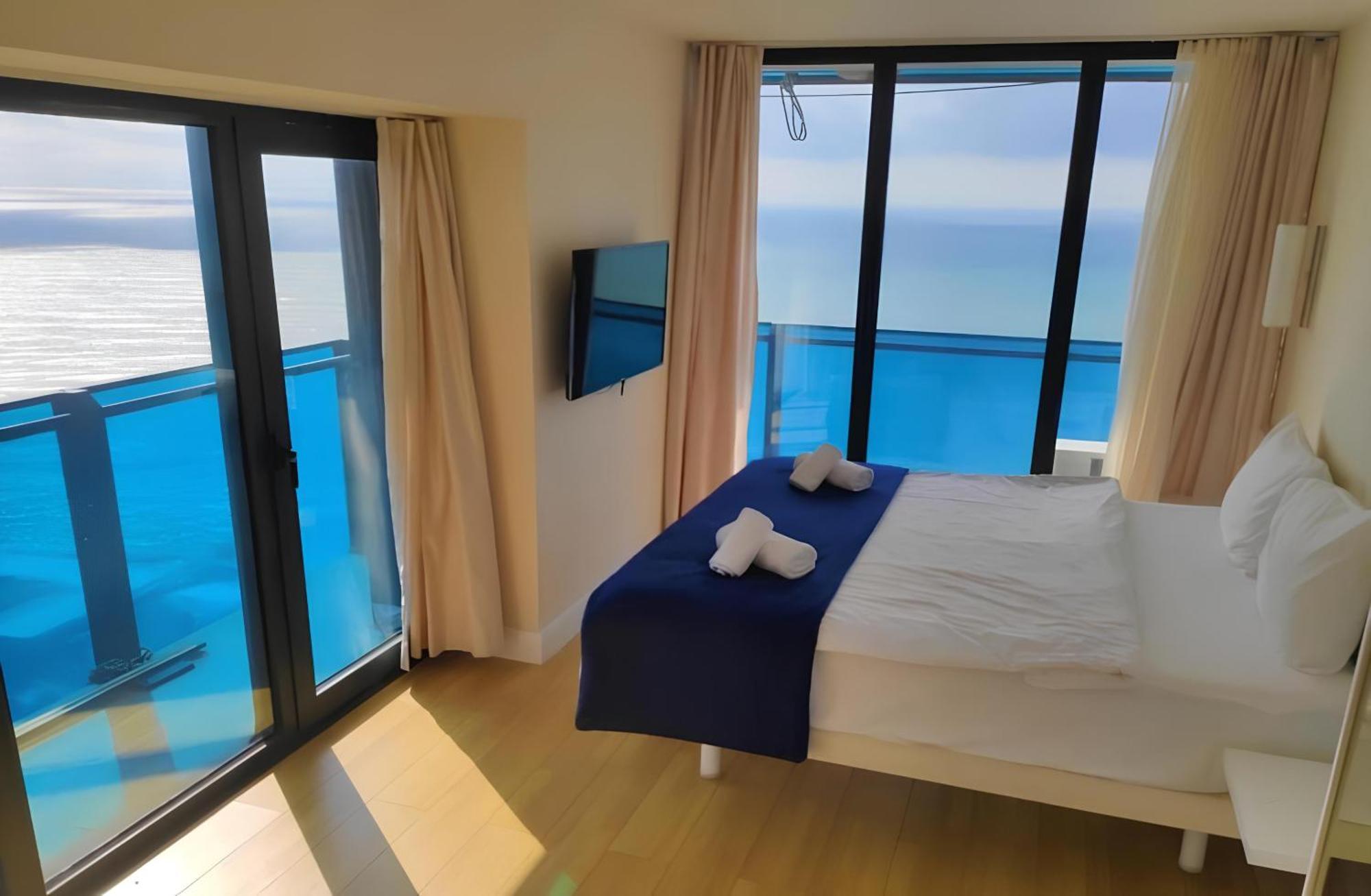 Panorama Seaview Batumi Lux Orbi City Exterior foto