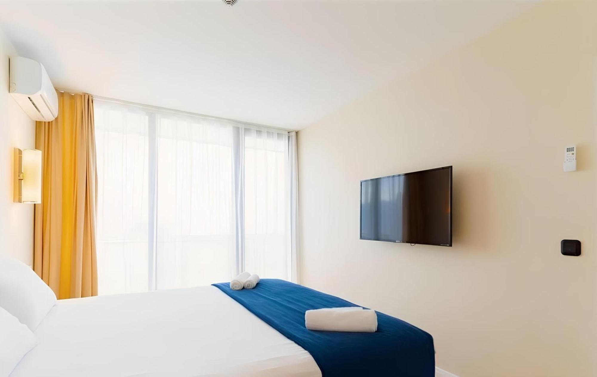Panorama Seaview Batumi Lux Orbi City Exterior foto